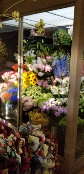 「花のかわさきや」　（愛知県岡崎市）の花屋店舗写真2